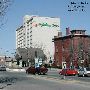 Holiday Inn by the Bay